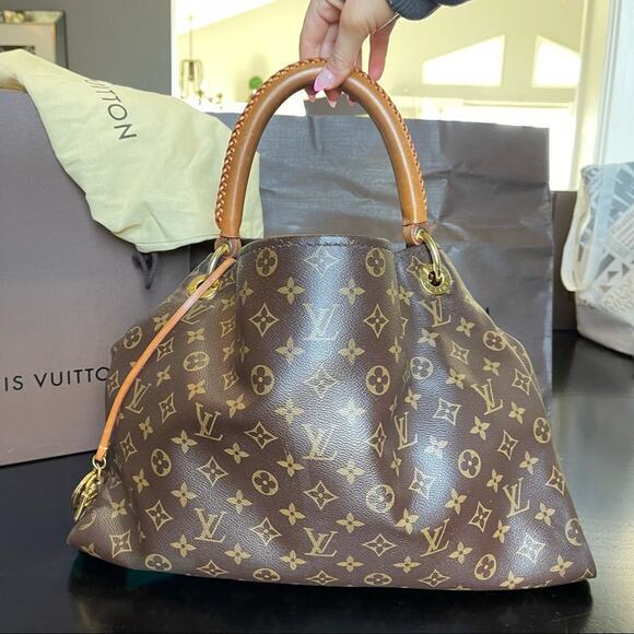 Louis Vuitton Artsy MM Monogram Canvas - Picture 6 of 16